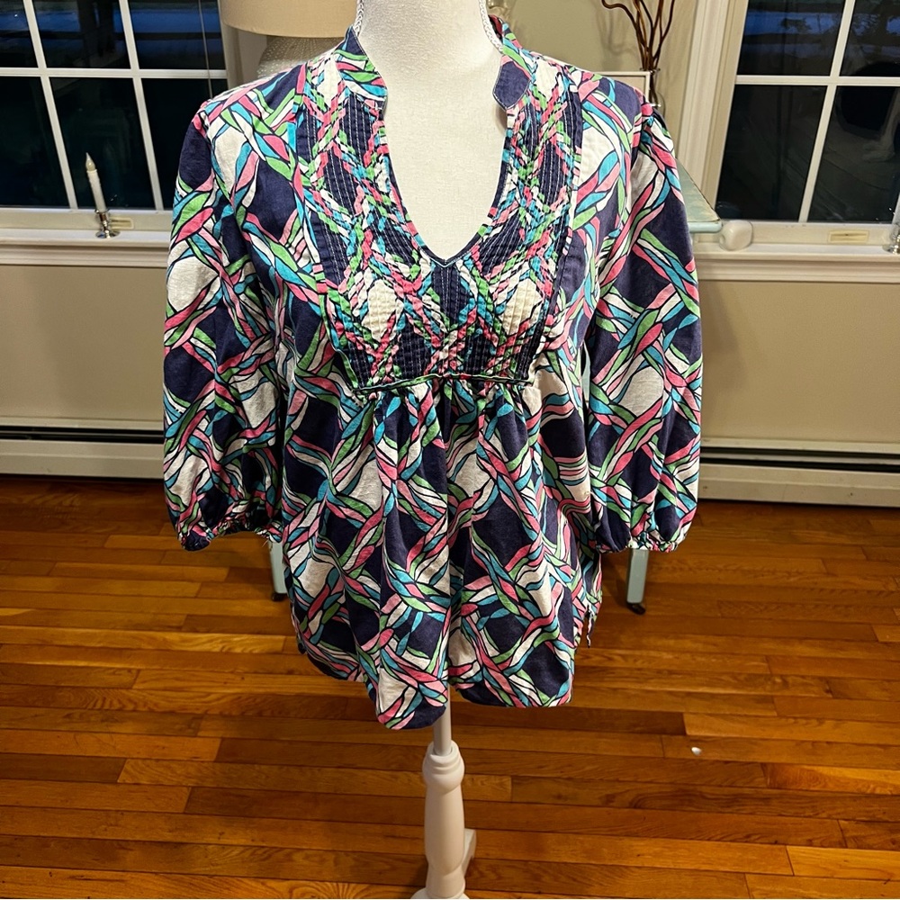 Lilly Pulitzer top. Pretty blue, white, pink, green pattern. Medium. D18